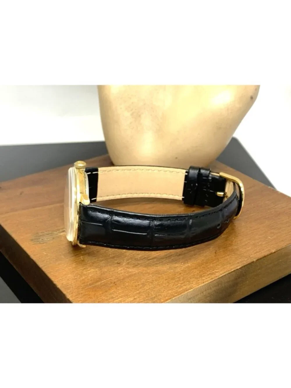 Timex Men's Watch Vintage Manual Wind Gold Dial Black Leather Strap 35mm